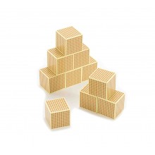 10 drevených kociek na materiál perličiek